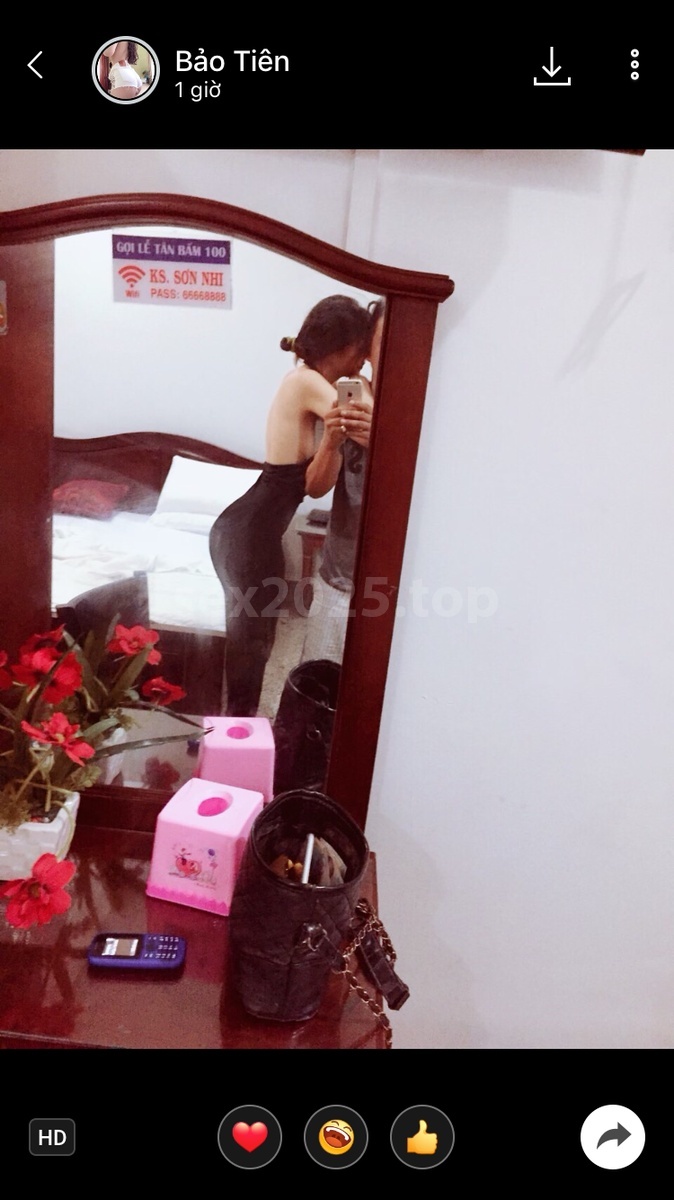 Ảnh Sex Gái Dâm Lồn Múp Không Lo Cạn Nước